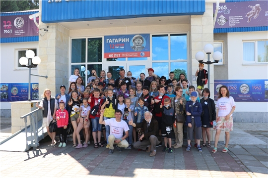 Дети из Донецкой Народной Республики посетили малую родину Космонавта-3 Андрияна Николаева