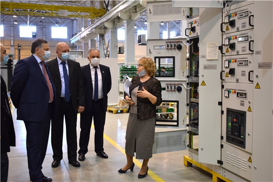 Производство Чебоксарского электроаппаратного завода посетила делегация Абхазии