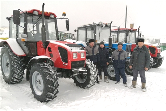 Парк техники аграриев Вурнарского района пополнился 8 тракторами