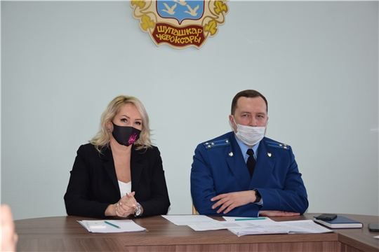 Организованную работу по уборке снега рассмотрели с руководителями управляющих компаний