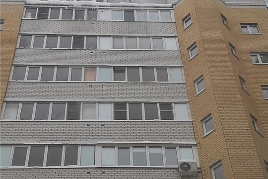 В Чебоксарах продолжается уборка рыхлого снега и снежно-ледяных наростов