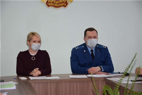 Вопрос своевременной уборки снега и снежно-ледяных образований – основная тема встречи с управляющими компаниями