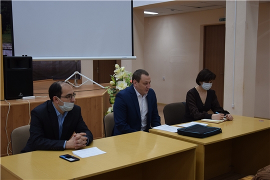Нацпроект «Цифровая экономика»: сотрудники УПФР по г. Чебоксары провели ликбез о преимуществах электронной трудовой книжки