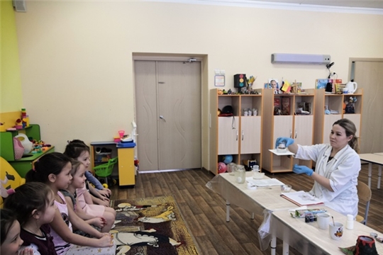 В чебоксарских детских садах проходит Неделя научных открытий