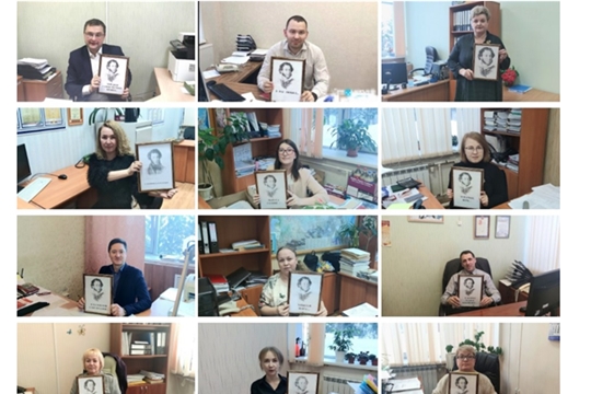 Женсовет чебоксарского предприятия запустил флешмоб «Читаем Пушкина на рабочем месте»