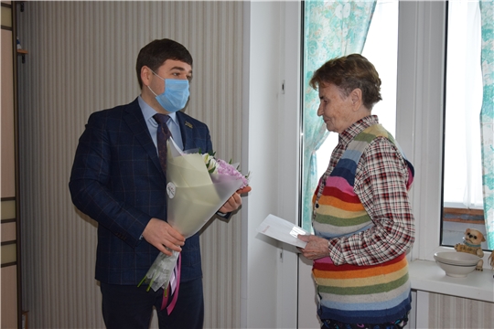 С уважением - к старшему поколению: в Московском районе г. Чебоксары чествовали долгожительницу Валентину Воронову