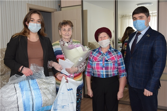 С уважением - к старшему поколению: в Московском районе г. Чебоксары чествовали долгожительницу Валентину Воронову