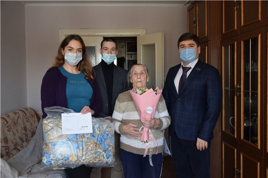 Долгожителям Московского района г. Чебоксары вручены поздравительные открытки от Президента России Владимира Путина