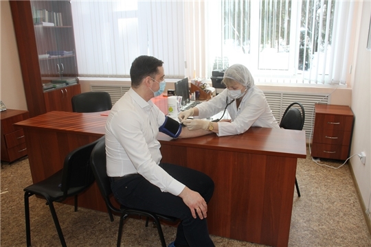 В градообразующем предприятии началась корпоративная вакцинация сотрудников от коронавирусной инфекции COVID-19