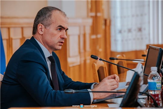 В Чебоксарах коммунальные службы борются с последствиями обильного таяния снега