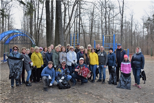 Трудовые коллективы г. Чебоксары поддержали Всероссийский экологический субботник