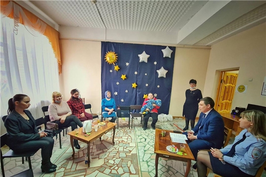 «Молодежь за ЗОЖ»: в Чебоксарах с родителями подростков проведена профилактическая встреча