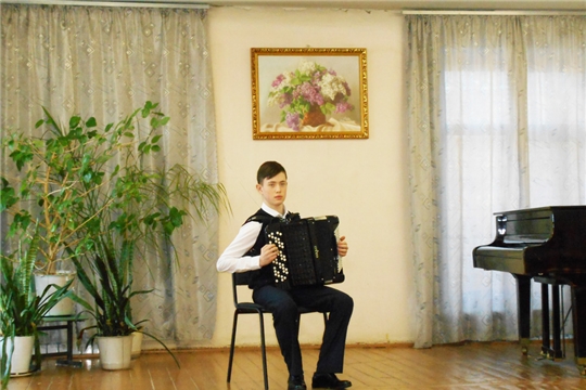 В Детской музыкальной школе преподаватель и ученик получили специальную стипендию Главы Чувашской Республики