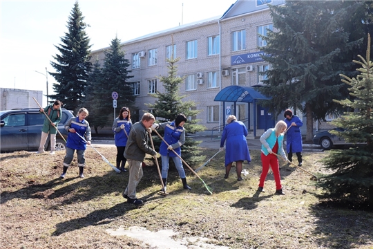 Работники МУП «Коммунальные сети города Новочебоксарска» рьяно выступают за соблюдение и поддержание порядка, чистоты и красоты на своих рабочих местах и общественных территориях