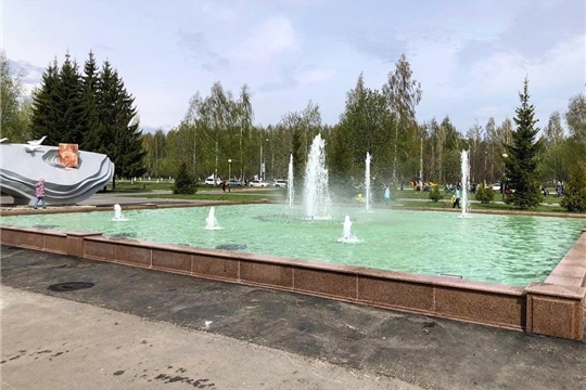В Новочебоксарске к 9 мая запущен фонтан у ЦРТДиЮ