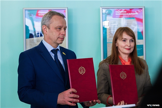 В ЧувГУ открылась фотовыставка, посвященная строительству Сурского и Казанского рубежей