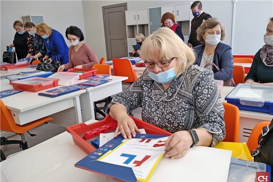 Школы делятся практиками и помогают отстающим, «Советская Чувашия»