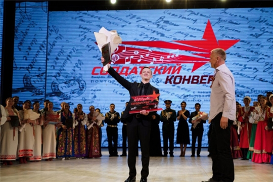 Максим Попов получил Гран-при фестиваля «Солдатский конверт-2021»