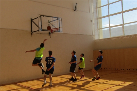 В День здоровья и спорта в Порецком районе прошел турнир по баскетболу