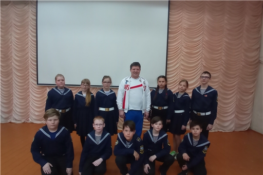 В Порецкой школе прошла встреча со спортсменом-паралимпийцем Александром Чекуровым