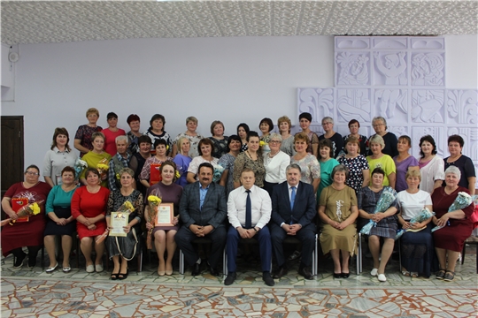 Социальные работники Порецкого района принимали поздравления в преддверии своего профессионального праздника