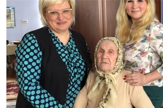 Жительница п. Малиновка Егоркинского сельского поселения отметила 90-летний юбилей