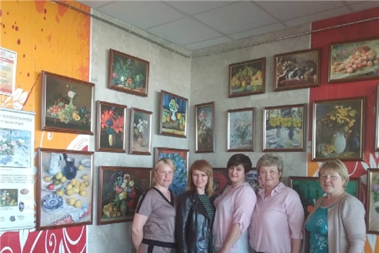 Члены женсовета Шумерлинского района посетили экспозицию «Искусство натюрморта, или Тихая жизнь вещей»