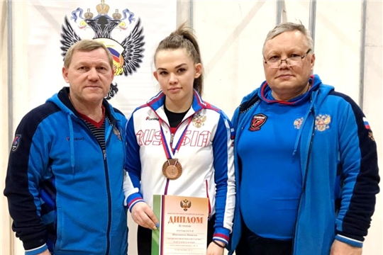 Тяжелоатлетка Наталия Шайманова выиграла «бронзу» Кубка страны