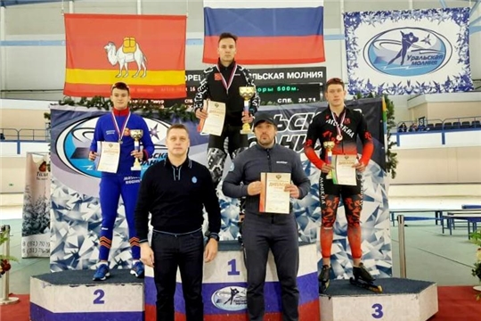 Конькобежец Тимур Карамов выиграл три медали первенства России