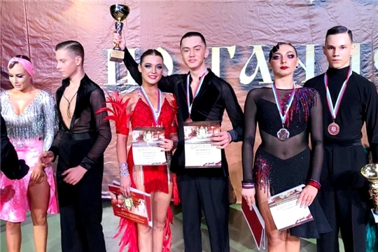 Сборная Чувашии по танцевальному спорту достойно выступила на чемпионате и первенстве Поволжья