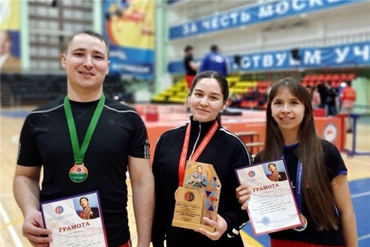 3 медали привезли масрестлеры Чувашии с всероссийских соревнований в Москве