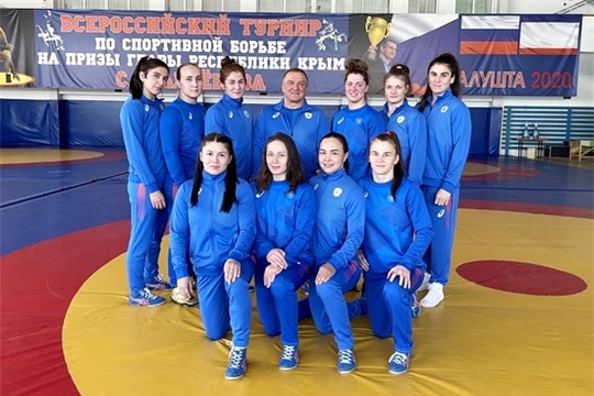 Евгения Захарченко и Вероника Чумикова выступят на чемпионате Европы по женской вольной борьбе