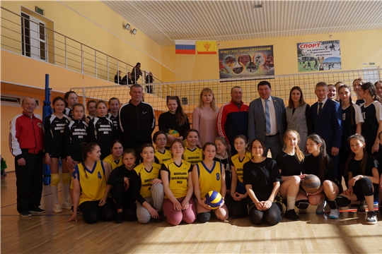 В Урмарском районе стартовал I республиканский этап чемпионата «Школьной волейбольной лиги Чувашской Республики»