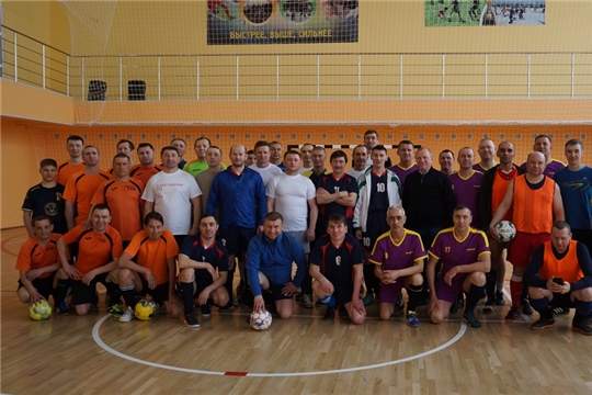 Открытый турнир по мини-футболу среди ветеранов 40 лет и старше на призы главы администрации Урмарского района