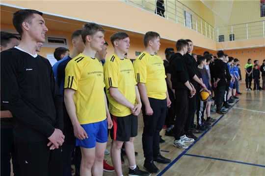 Первенство района  по волейболу среди команд юношей ООШ на Кубок главы администрации Урмарского района