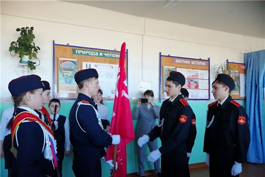 В Шоркистринской школе прошла патриотическая акция «Часовой у Знамени Победы»