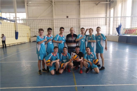 Команда юношей Урмарской школы приняла участие в играх финального этапа первенства Чувашской Республики по волейболу