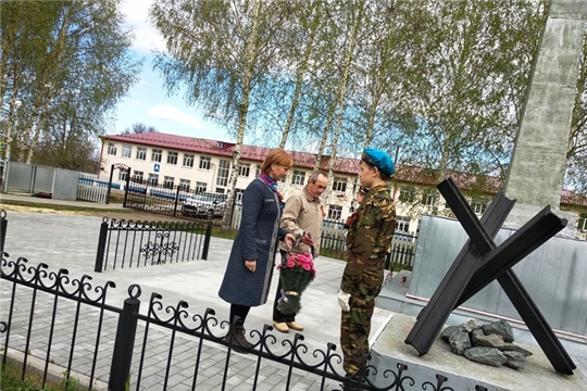 Церемония возложения венков и цветов к памятникам павшим воинам в Чубаевском сельском поселении