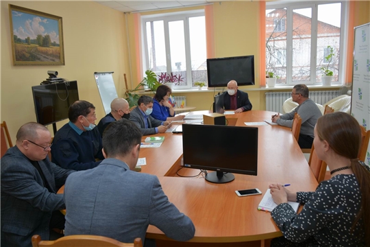 В Вурнарском районе обсудили план мероприятий по подготовке и проведению Дня Победы