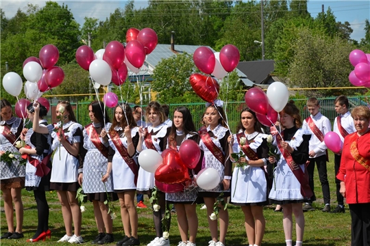 Праздник последнего звонка в Вурнарской средней школе №1