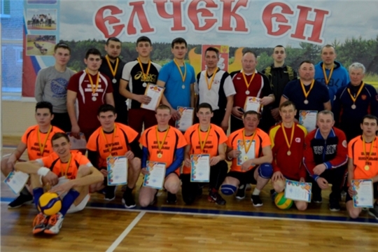 27 февраля в ФОК "Улап" состоялся чемпионат Яльчикского района по волейболу среди мужских команд