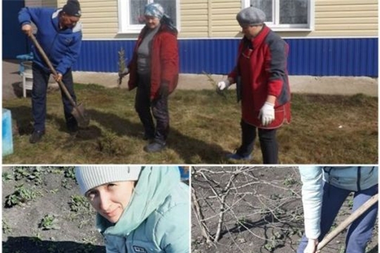 Работники Новобайбатыревского СДК присоединились к акции «Сад памяти»