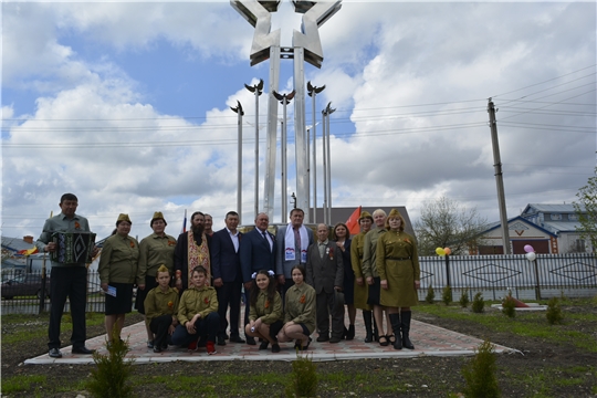 Открытие памятника в деревне Яманчурино