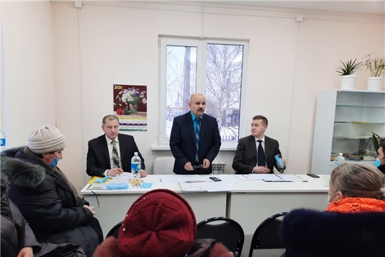 В ходе встреч главы администрации Янтиковского района с жителями населенных пунктов проходит конструктивный диалог власти с населением