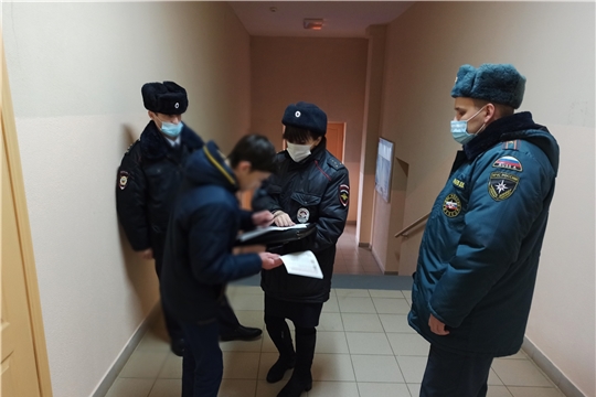 Рейды по социально-опасным семьям продолжаются