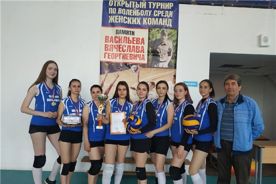 Состоялся открытый турнир по волейболу среди женщин на Кубок памяти В.Г. Васильева