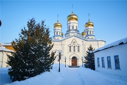 Глава Чувашской митрополии, митрополит Чебоксарский и Чувашский Савватий совершил Божественную Литургию в Тихвинском соборе Тихвинского Богородицкого женского монастыря города Цивильска