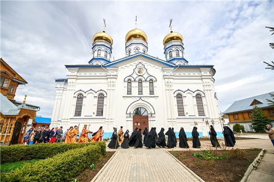 Божественная литургия в Тихвинском Богородицком женском монастыре г. Цивильск