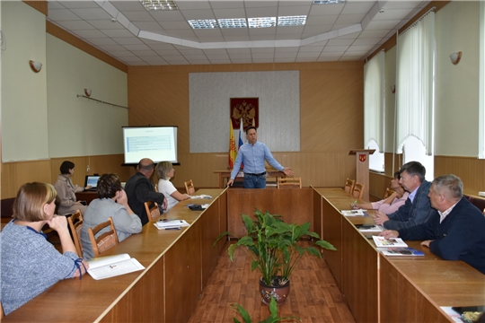 В администрации Алатырского района прошел обучающий семинар по теме: «Самозанятые»