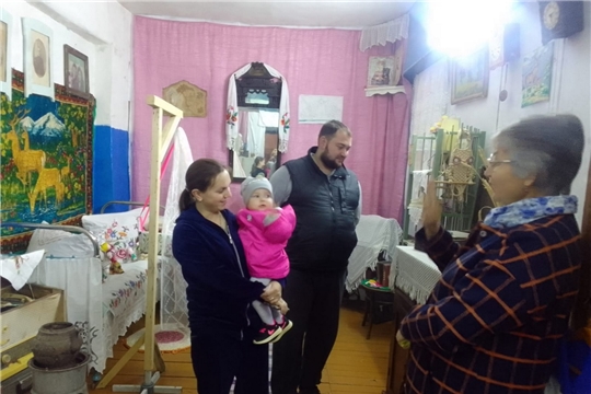 В Стемасской сельской библиотеке открылась краеведческая комната